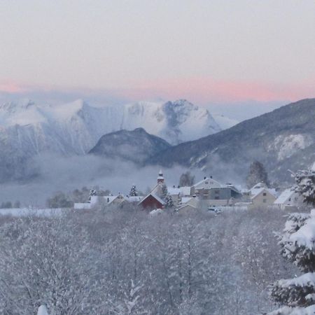 Apartment Dreamvalley Isfjorden 外观 照片
