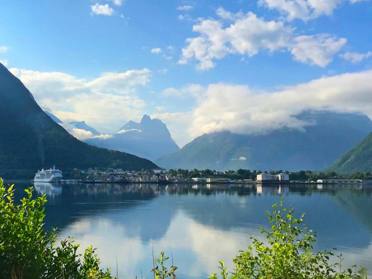 Apartment Dreamvalley Isfjorden 外观 照片